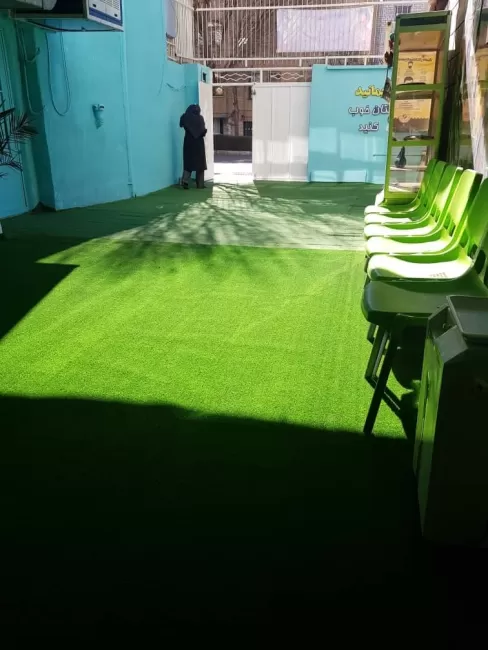 چمن مصنوعی حیاط مدرسه نخبگان قزوین